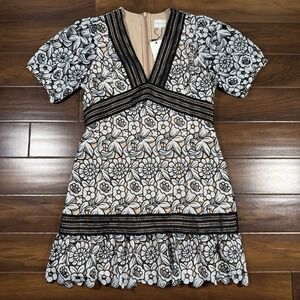 Adelyn Rae Women's Size XL Black Ivory Floral Embroidered Crochet Lace Dress